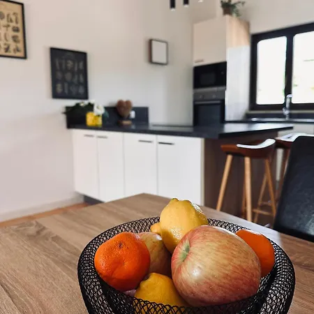 בית נופש Casa Lara *